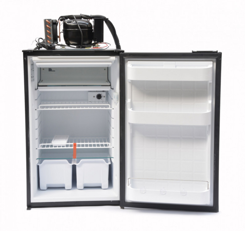 C65L Vitrifrigo, kompresorová autochladnička, vidlice 230V není součástí této chladničky